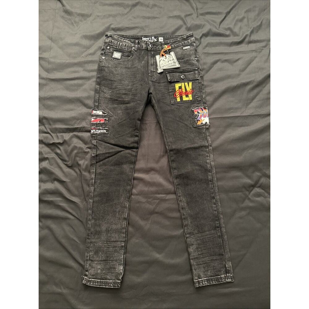 Born Fly Men’s Distressed Embroidered Denim Jeans Size 30x32 Streetwear‎
